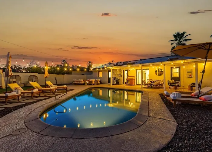 Old Town Heated Pool Fire Pit *