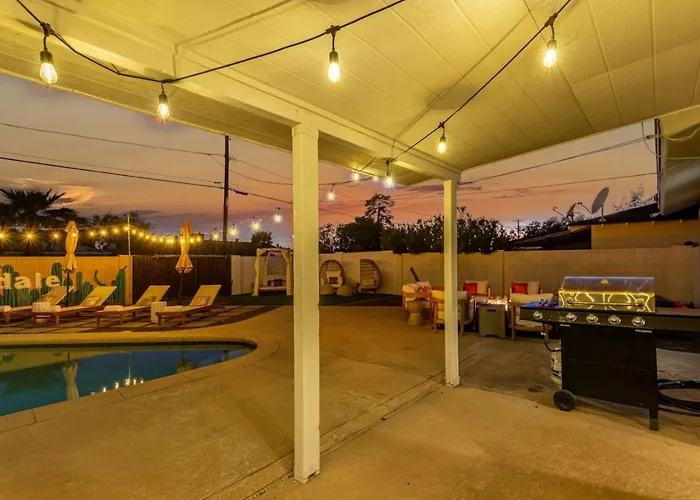 Holiday home Old Town Heated Pool Fire Pit
