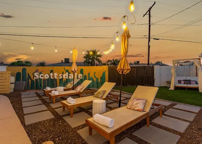 Old Town Heated Pool Fire Pit Holiday home